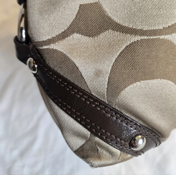 Coach 15250 Carly Signature Shoulder Purse - Picture 11 of 16